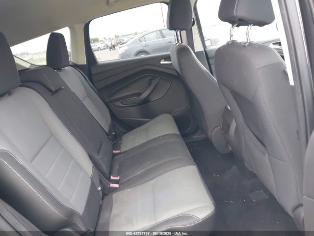 1FMCU0G77GUB16959 Ford 2016