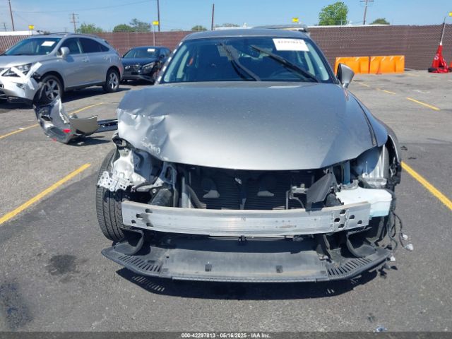 JTHBA1D2XG5015303 Lexus IS 200T