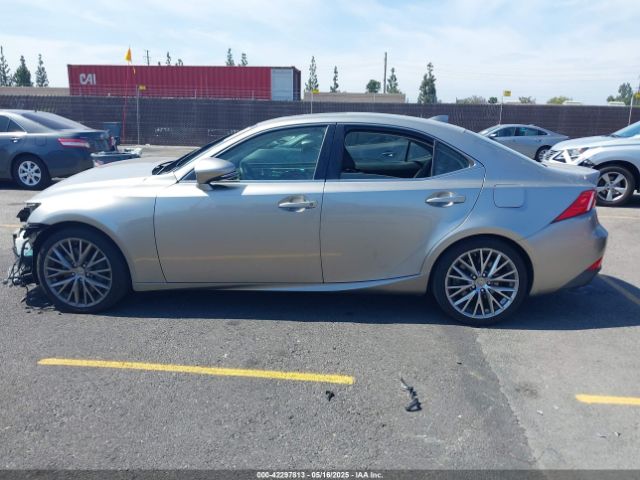 JTHBA1D2XG5015303 Lexus IS 200T