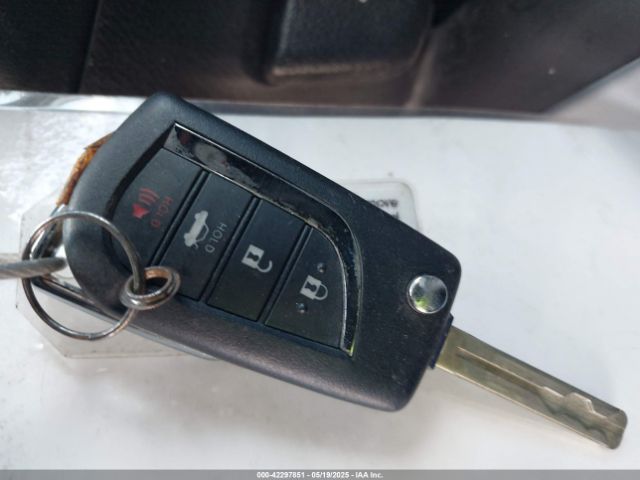 4T1B11HKXKU175087 Toyota CAMRY SE