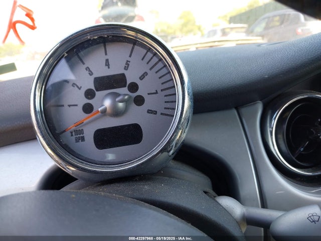 2006 MINI COOPER WMWRF335X6TF65314 Photo 6