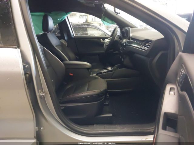 1FMCU9NZ2RUB18467 Ford Escape St-line Select