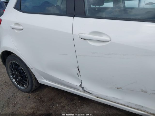 JM1DE1KZ6E0182458 Mazda Mazda2 Sport