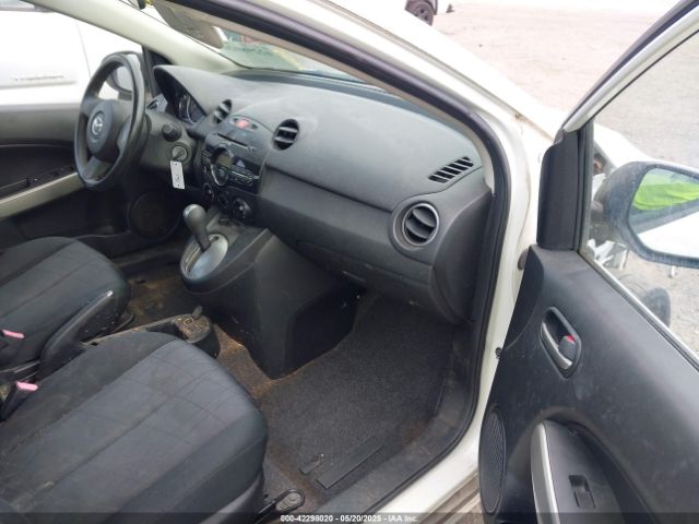 JM1DE1KZ6E0182458 Mazda Mazda2 Sport