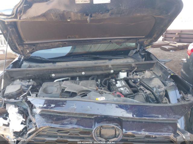 2T3W1RFV2MW157691 Toyota Rav4 Xle