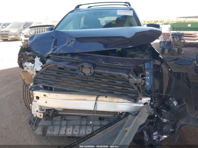2T3W1RFV2MW157691 Toyota Rav4 Xle