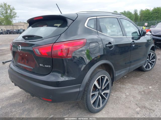 JN1BJ1CR7KW319629 Nissan Rogue Sport Sl