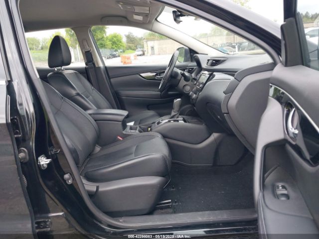 JN1BJ1CR7KW319629 Nissan Rogue Sport Sl