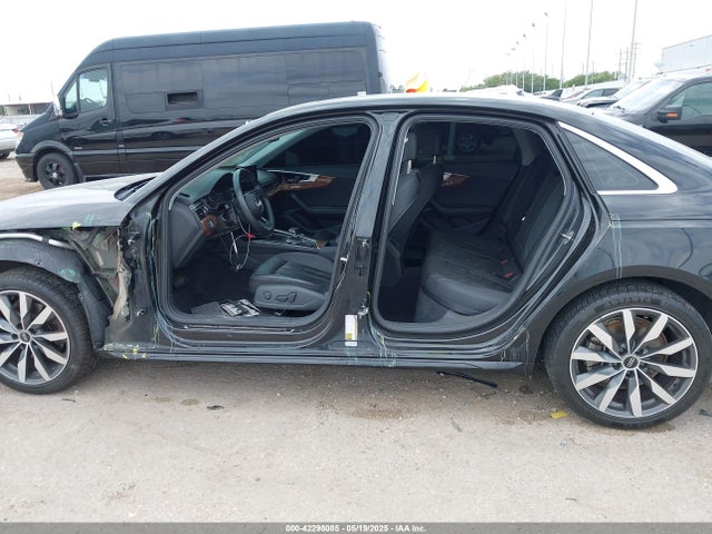 WAUABAF44NA018899 Audi 40 tfsi (2.0t)