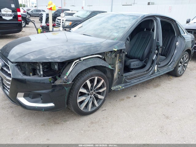 2022 AUDI A4 WAUABAF44NA018899 Photo 1