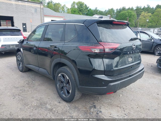 5N1BT3BA1RC705503 Nissan Rogue Sv Fwd