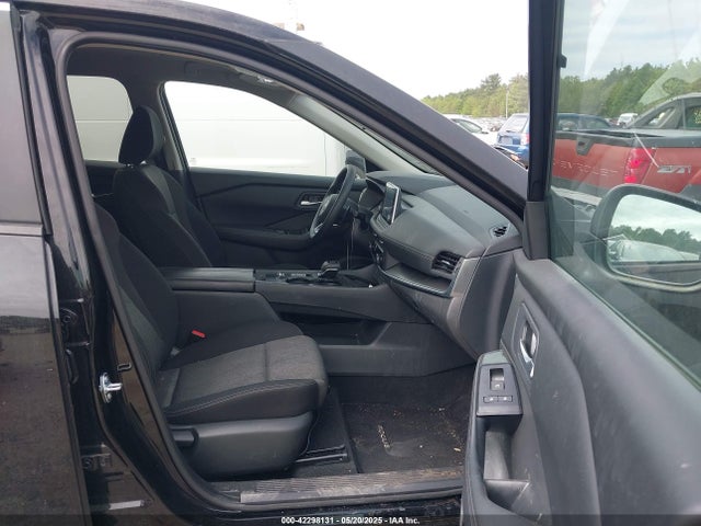 5N1BT3BA1RC705503 Nissan Rogue Sv Fwd