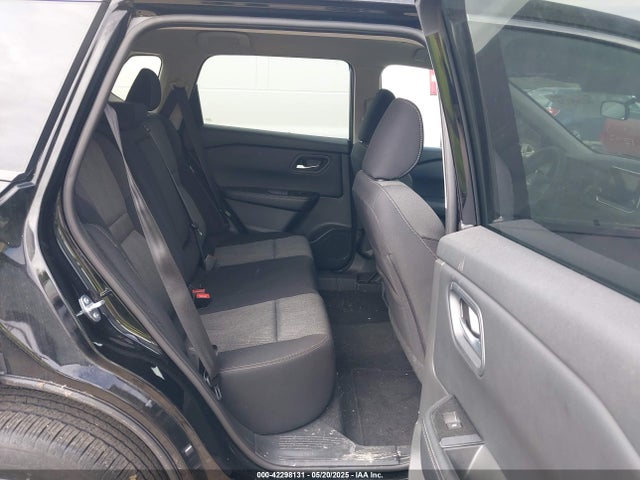 5N1BT3BA1RC705503 Nissan Rogue Sv Fwd