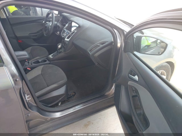 1FADP3K26EL277292 Ford FOCUS SE