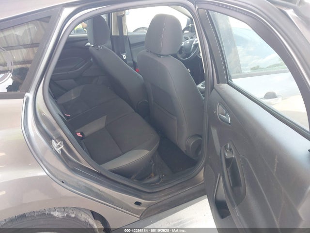1FADP3K26EL277292 Ford FOCUS SE