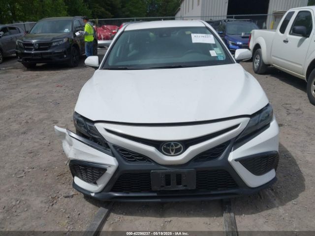 4T1T11BK3PU105645 Toyota Camry Se Awd