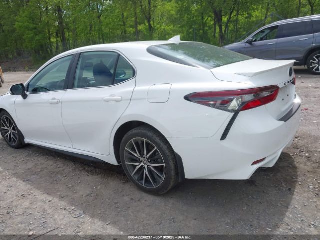 4T1T11BK3PU105645 Toyota Camry Se Awd