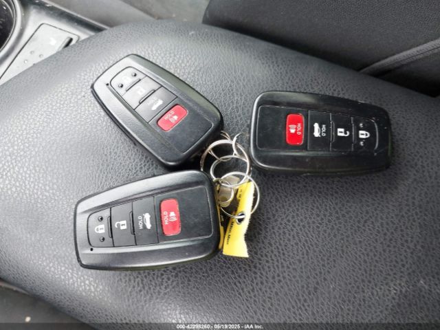 4T1B31HK4KU511360 Toyota Camry Hybrid Le