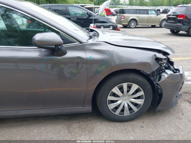 4T1B31HK4KU511360 Toyota Camry Hybrid Le