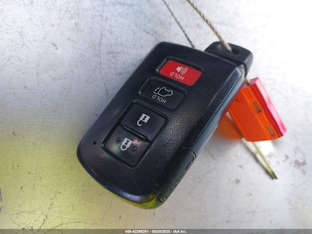 2T3WFREV9JW490324 Toyota Rav4 Adventure/xle