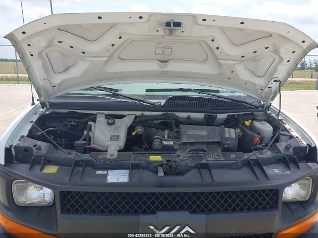 Chevrolet Express 2500 Work Van 2014 1GCWGFCA1E1160368 Image 10