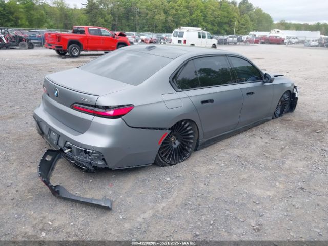 2023 BMW 760 WBA33EJ04PCM74863 Photo 3