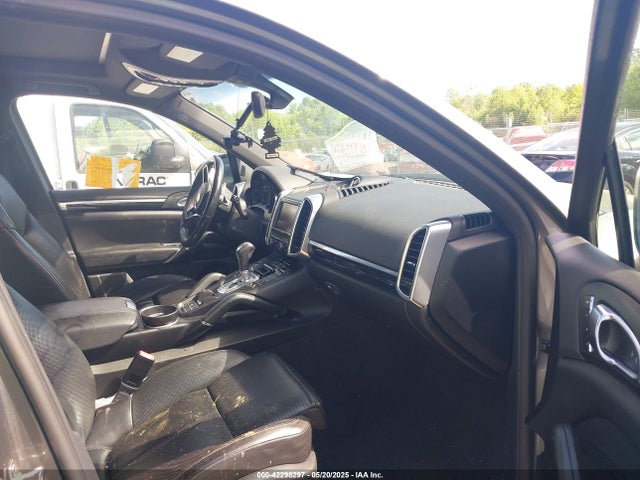Porsche Cayenne 2016 WP1AA2A24GLA10857 Image 5