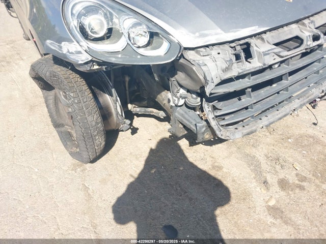Porsche Cayenne 2016 WP1AA2A24GLA10857 Image 6