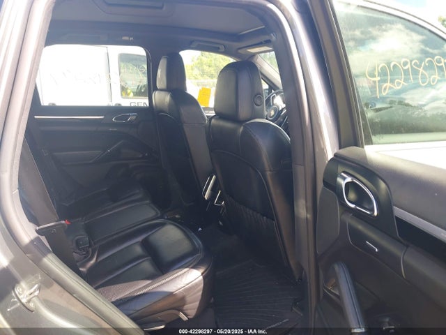 Porsche Cayenne 2016 WP1AA2A24GLA10857 Image 8