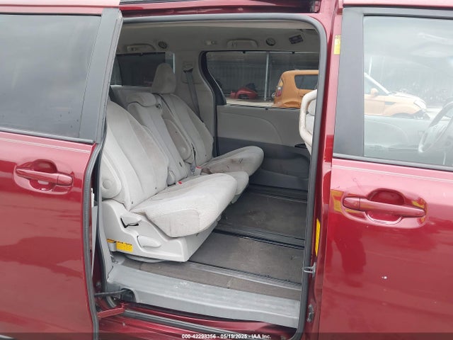 5TDKK3DC9ES466877 Toyota Sienna Le V6 8 Passenger