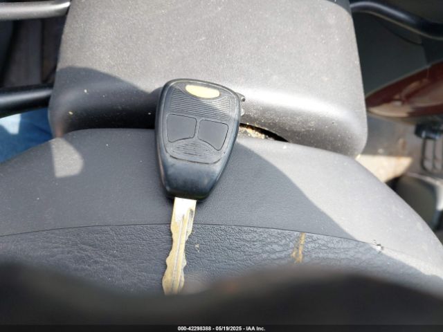 2006 CHRYSLER TOWN & COUNTRY 1A4GP45R16B549299 Photo 10