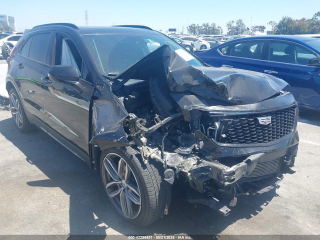 2019 CADILLAC XT4 1GYFZER40KF181792 Photo 0