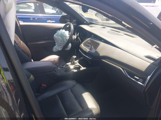 2019 CADILLAC XT4 1GYFZER40KF181792 Photo 4