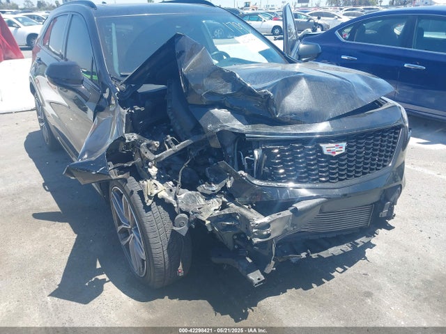 2019 CADILLAC XT4 1GYFZER40KF181792 Photo 5