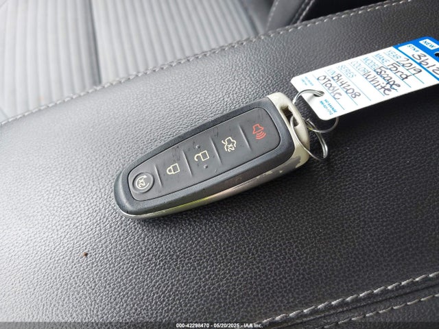 Ford ESCAPE SE 2019 1FMCU0GD9KUB14208 Image 11