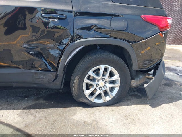 1GNERFKWXKJ247756 Chevrolet Traverse Ls