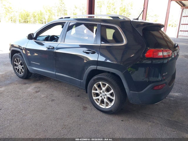 1C4PJMCS5FW727866 Jeep Cherokee Latitude