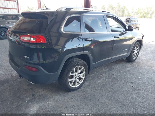 1C4PJMCS5FW727866 Jeep Cherokee Latitude