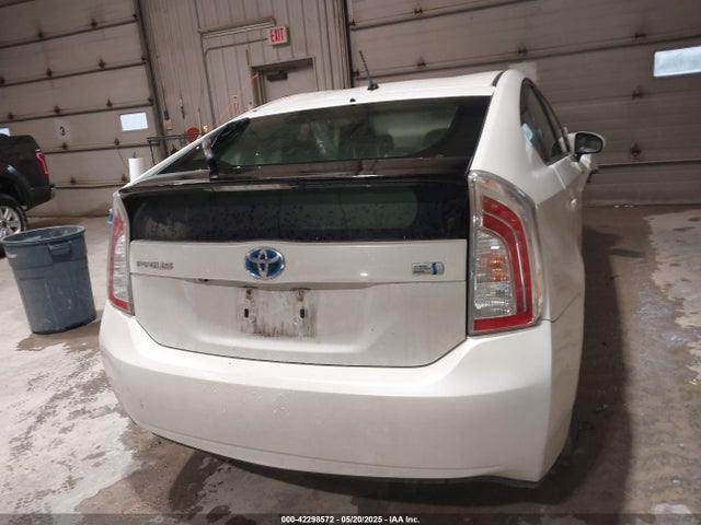 Toyota Prius Two 2015 JTDKN3DU1F0433909 Image 15