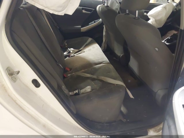 Toyota Prius Two 2015 JTDKN3DU1F0433909 Image 8