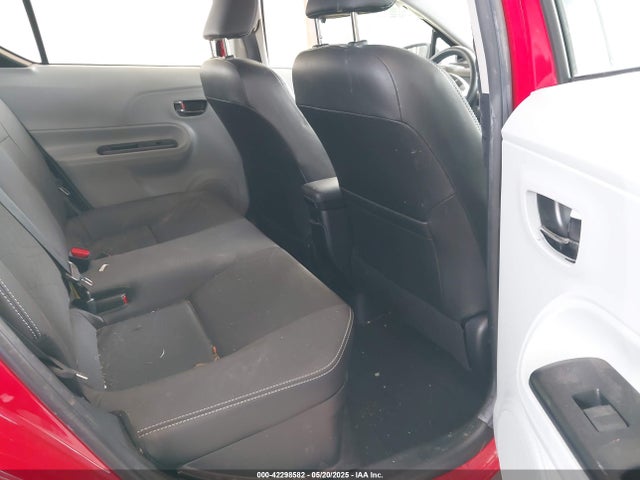 JTDKDTB32E1562747 Toyota Prius C Four