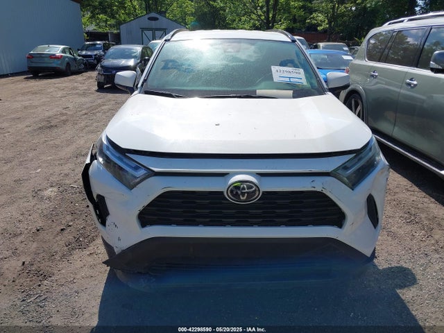 2T3P1RFV1RW428767 Toyota Rav4 Xle