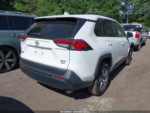 2T3P1RFV1RW428767 Toyota Rav4 Xle