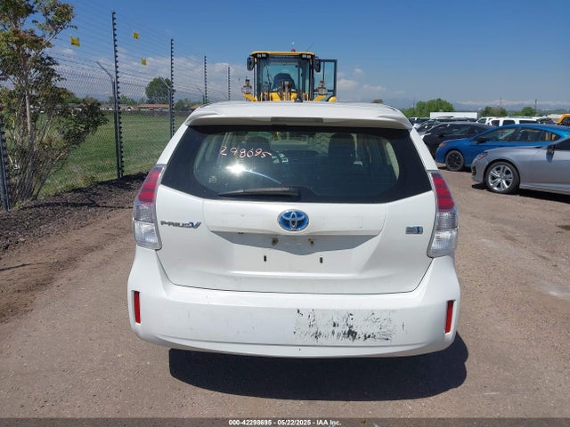 Toyota Prius V Two 2015 JTDZN3EU4FJ017571 Image 16