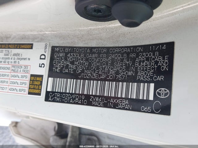 Toyota Prius V Two 2015 JTDZN3EU4FJ017571 Image 9
