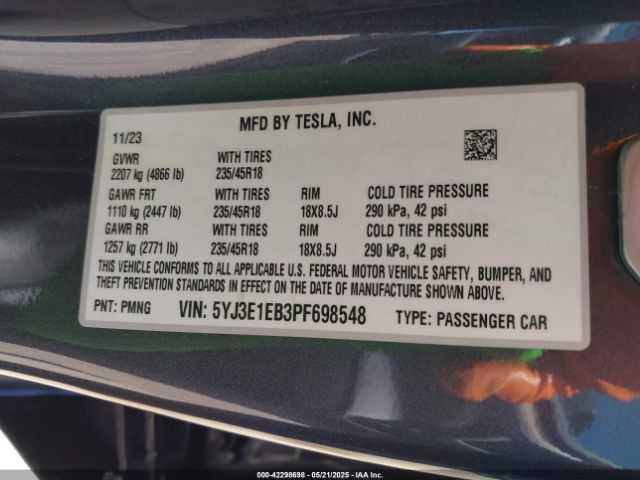 5YJ3E1EB3PF698548 Tesla MODEL 3