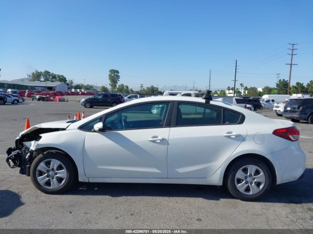 3KPFK4A70HE050732 KIA FORTE LX