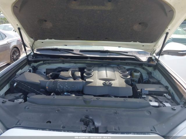 2023 TOYOTA 4RUNNER JTEFU5JR3P5294222 Photo 9