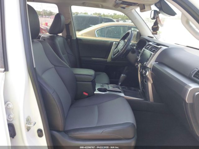 2023 TOYOTA 4RUNNER JTEFU5JR3P5294222 Photo 4