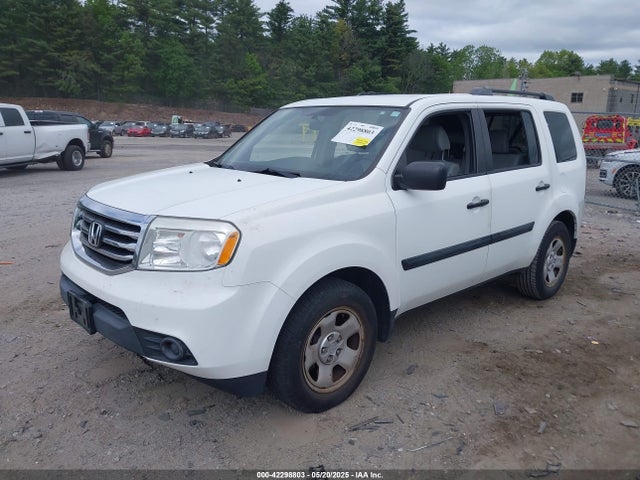 Honda PILOT LX 2014 5FNYF3H24EB004215 Image 2